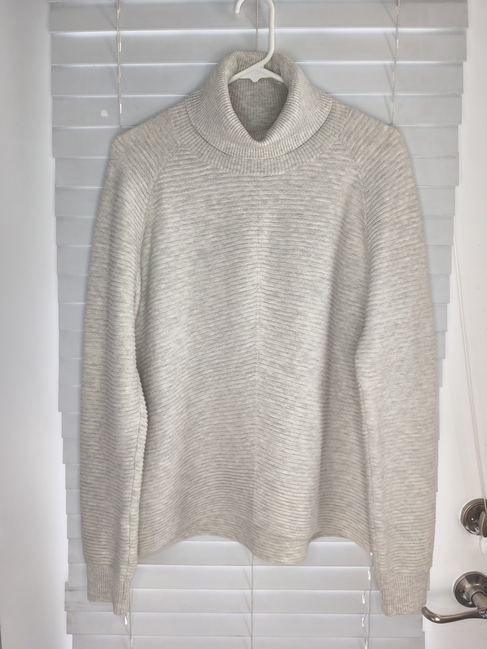 Kuhl Solace Sweater Women's Size L Oatmeal Gray Cowl Turtleneck Knit Pullover